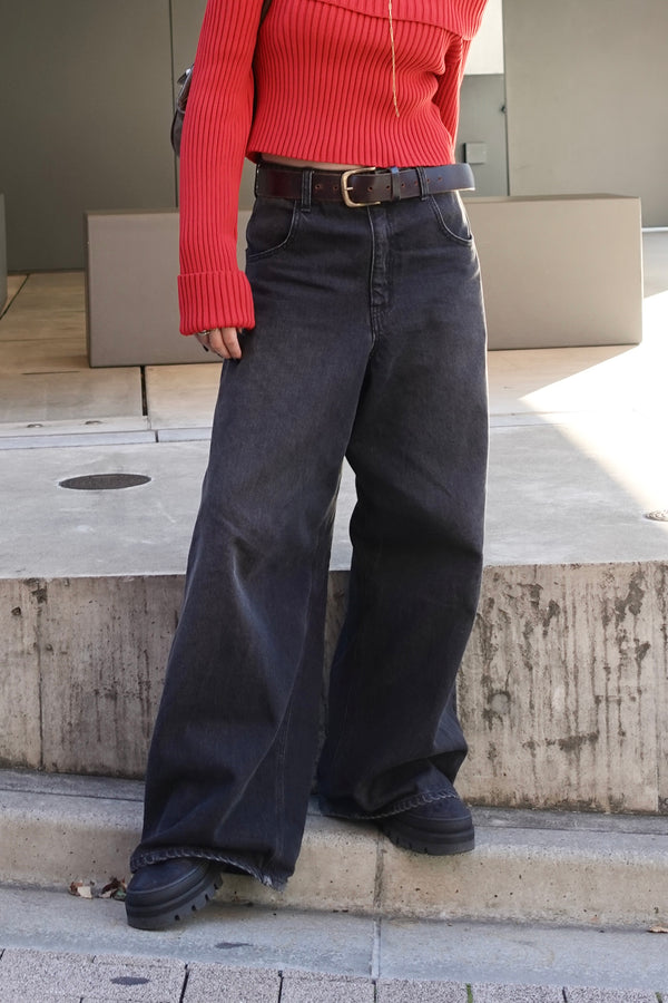 ブラックルーズデニム